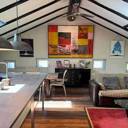 Elevated Loft With Valley Views In דירה אקווי טרמה