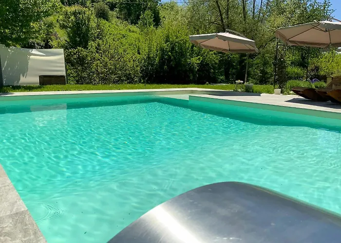 Elevated Loft With Valley Views In דירה *